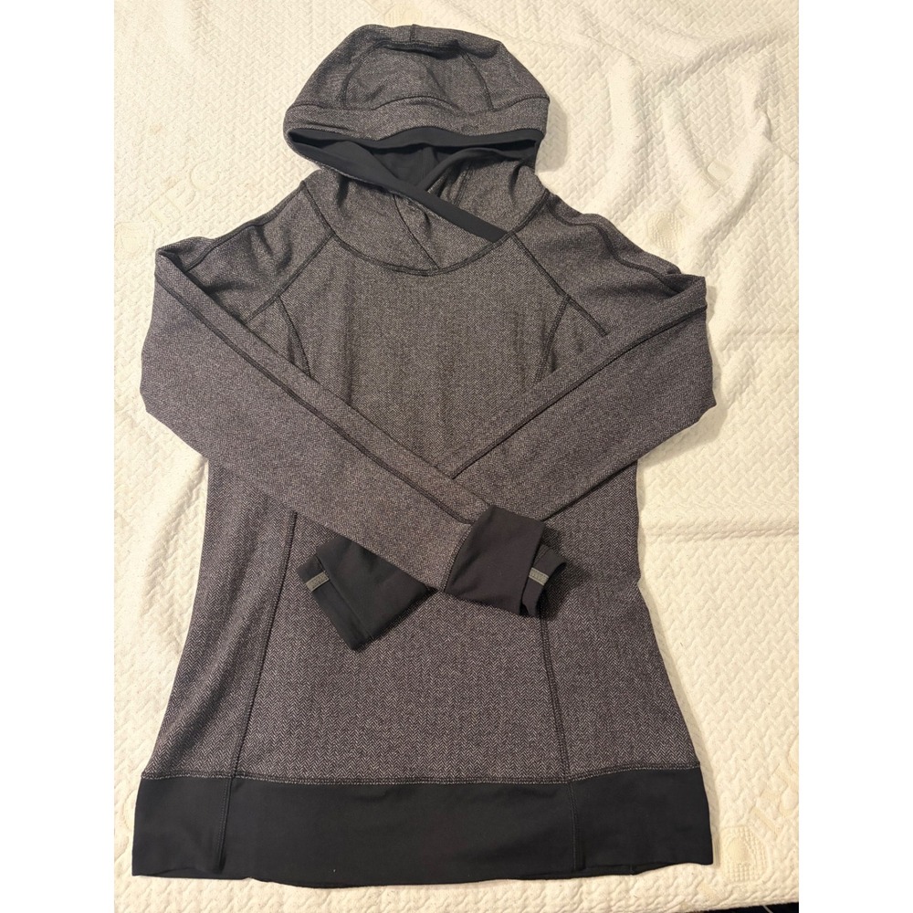 Lululemon Think Fast Tonka Stripe  Pullover Hoodie Grey Black Thumbhole size 10